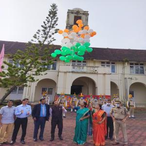 Balloons being released by Dr M Beena IAS, Chairperson as part of the Independence Day Celebrations at Cochin Port.