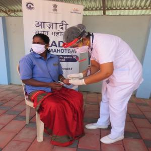 Medical camp at Palluruthy village,  blood sugar testing, medicines , masks , sanitizers and pulseoxymeter distributed